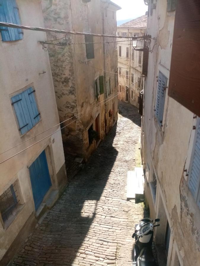 Rooms Serafin-Lavanda Motovun Exterior photo